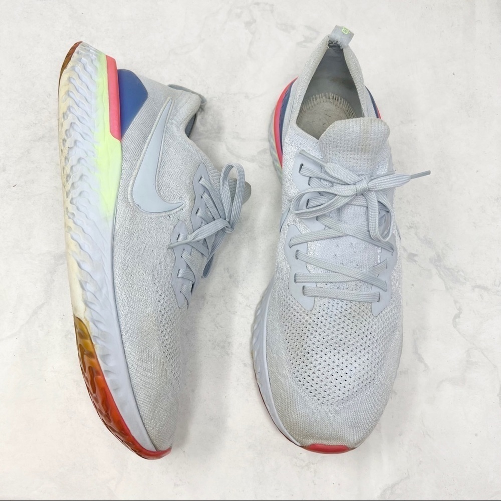 [Nike] - Picture 2 of 6